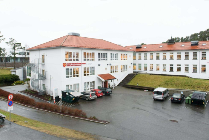 Skulebygget på Saghaugen