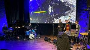 Frå konserten Dolos Jienat