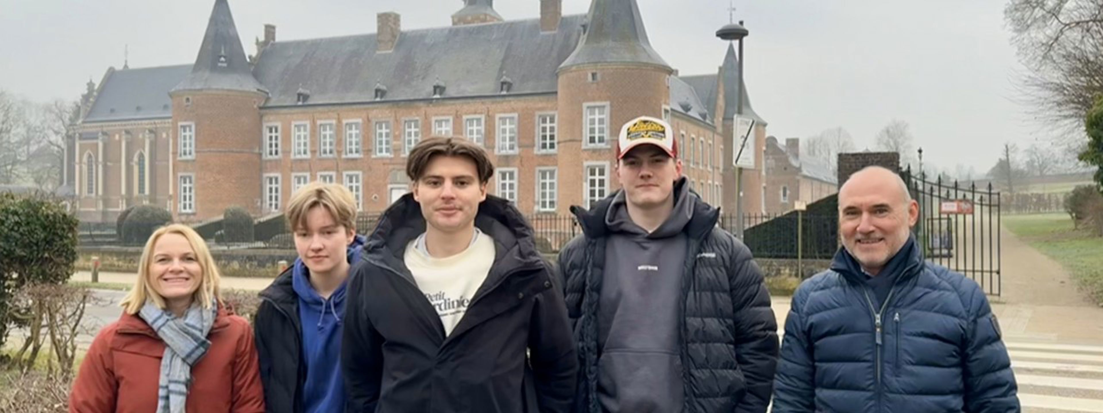 Elevar og tilsette på tur til Belgia